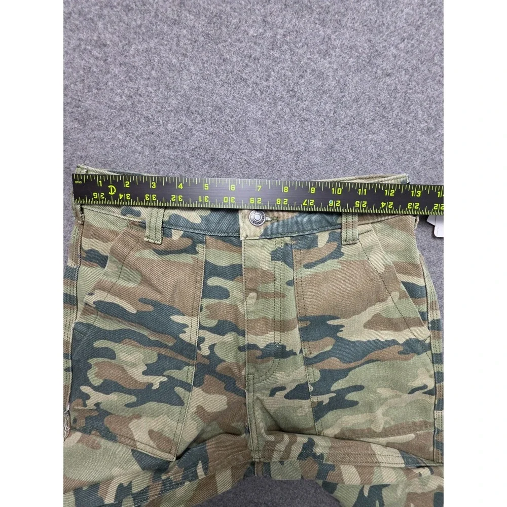 We The Free Crop Pants Womens 26 Green Brown Remy Camo Straight Leg OB957301 - Picture 3 of 9